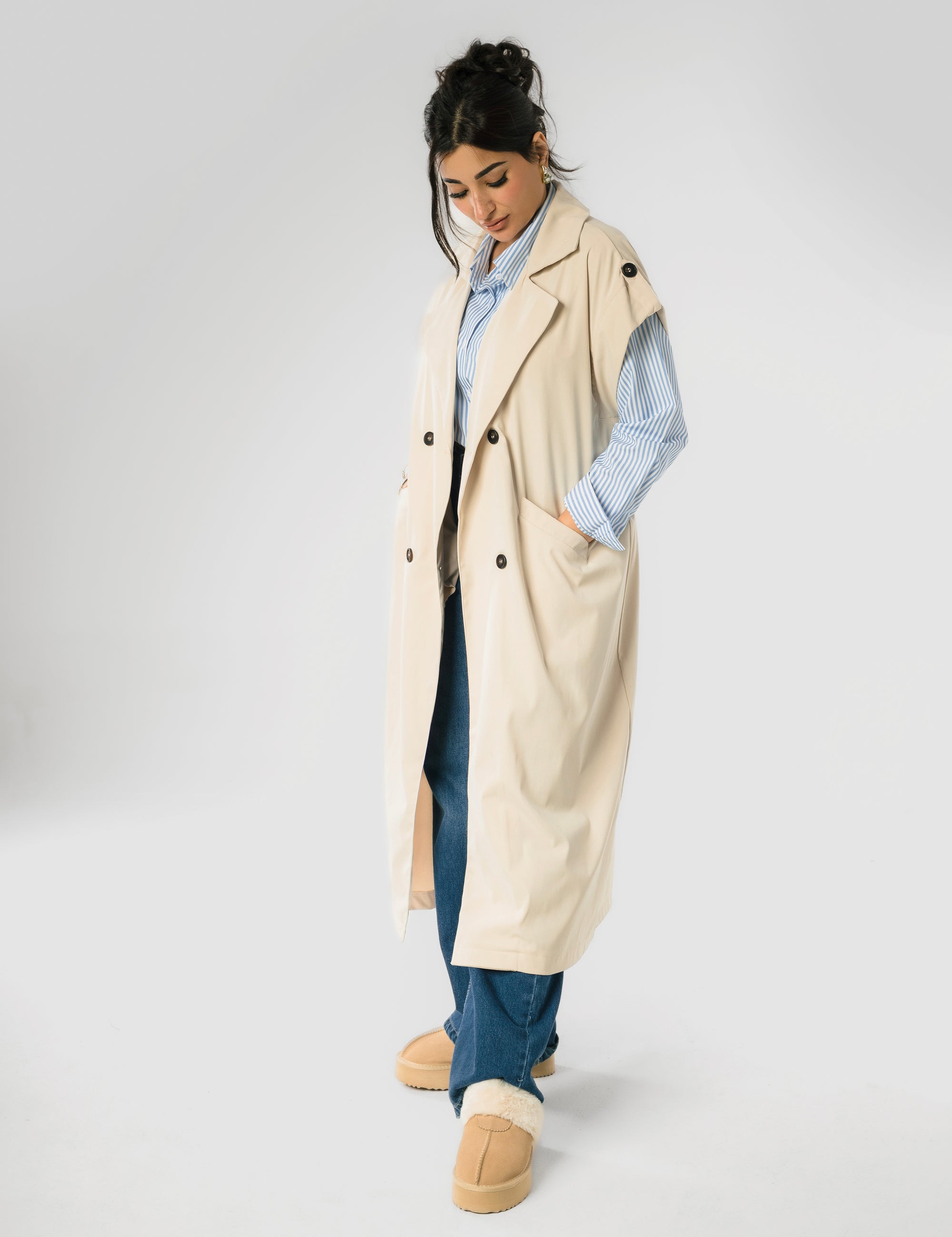 TRENCH COAT